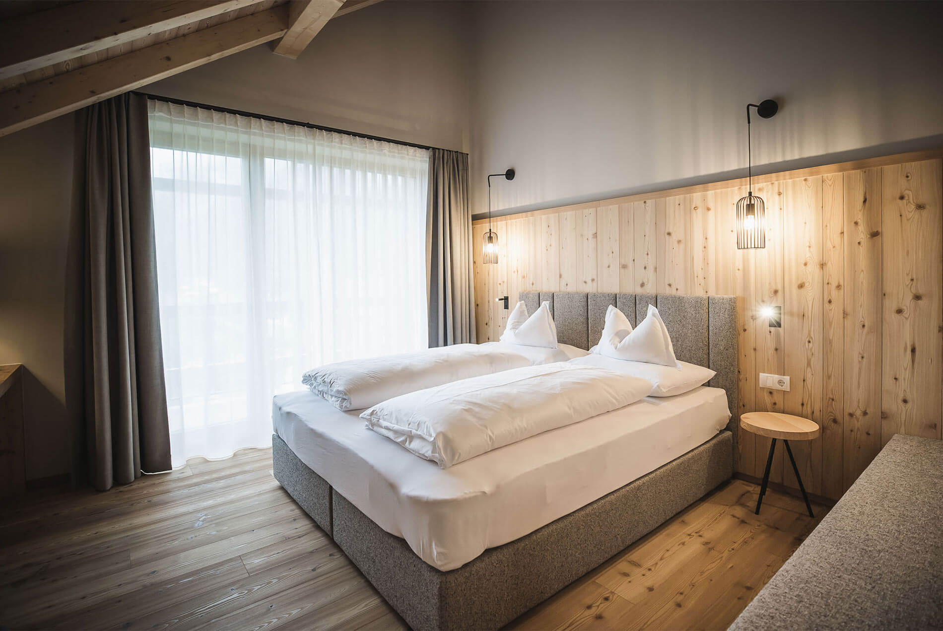 Suite Alpine Deluxe camera